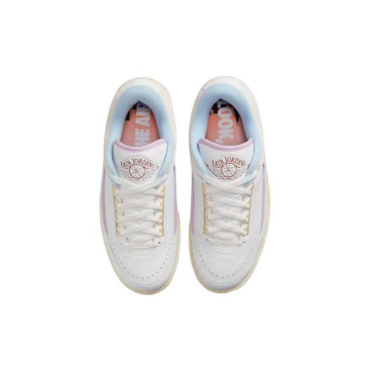 Женские кроссовки Air Jordan 2 Low Look, Up in the Air White Summit-White Varsity-Red DX4401-146