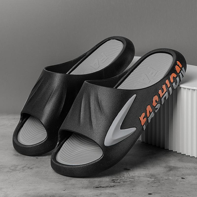 Однословные тапочки мужские летние модные уличные сандалии новые нескользящие износостойкие пляжные мужские крутые тапочки