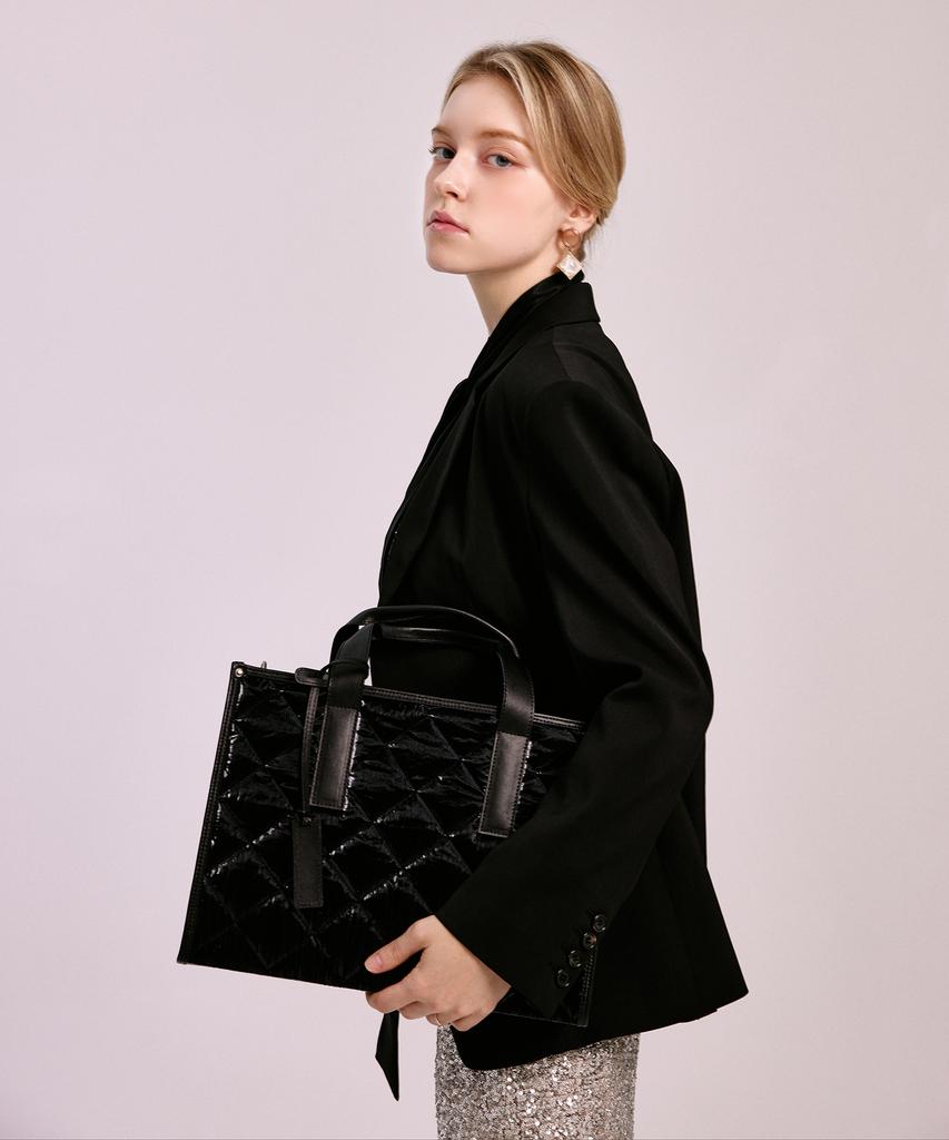 Jina In Ny Square Business Tote [Black Quilted Combo]
