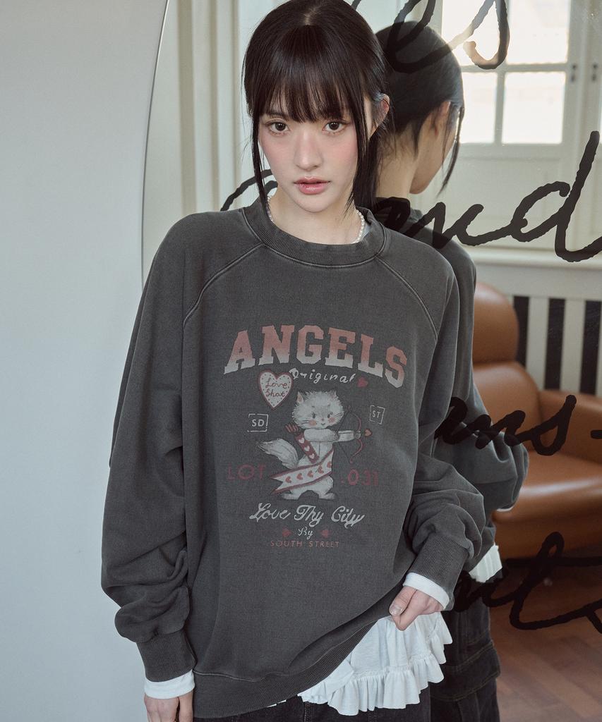 CPGN STUDIO Cupid Cat Raglan Pigment Sweatshirt Smoke Black