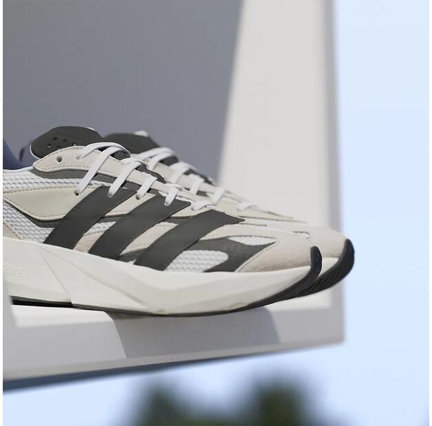 Adidas Lightblaze Sneakers