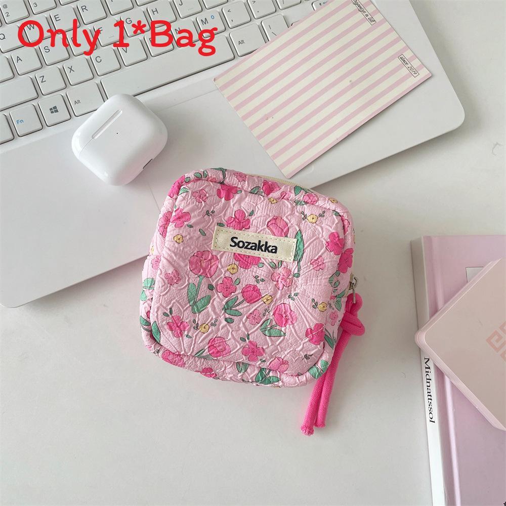 Modern Polyester Sanitary Pad Storage Bag With Multifunctional Design For Girls Daily Travel