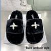 2024 Высококачественные меховые тапочки SMF-K: Кожаные и бархатные туфли на толстой подошве с крестообразным дизайном, черные/серые