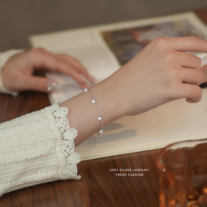 Sterling Zirconia Bracelet Women Minimalist Geometric Design Elegant Daily Wear