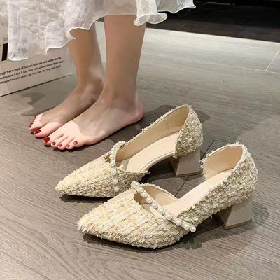 2025 весна и осень толстый каблук маленькие ароматные одинарные туфли женские жемчужные сказочные туфли заостренный нос мелкий рот сторона пустые модные высокие каблуки