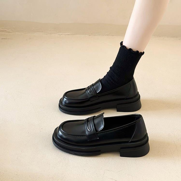 Женские мокасины 2024 Весна Металлические кнопки Черные женские туфли на платформе Модные JK Лолита Мягкая подошва Студенческие кожаные туфли для офиса