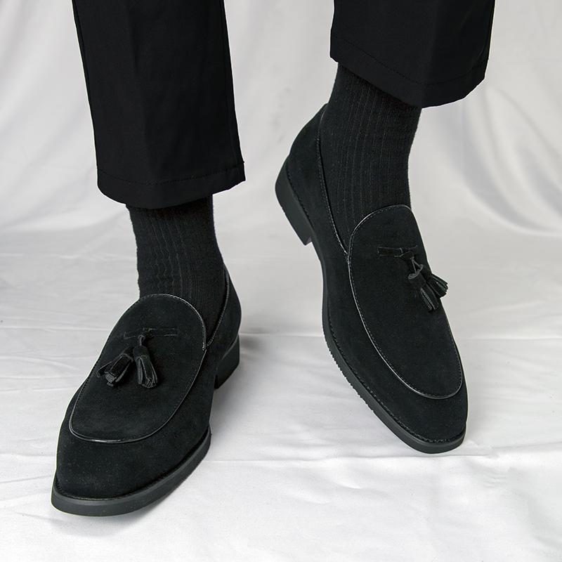 Fashion Casual Plus Size Leather Tassel Loafers Branded Men Formal Business Leather Shoes Fashionable Korean Style Pointed Leather Shoes