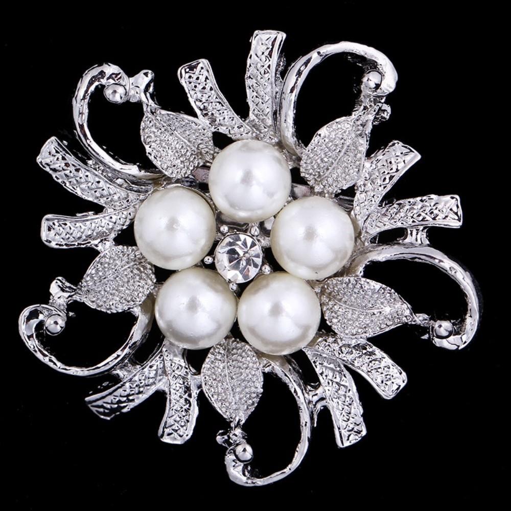 Metal Flower Brooch for Women Versatile Pearl Brooch Jewelry Brooches Party Clothing Accessories