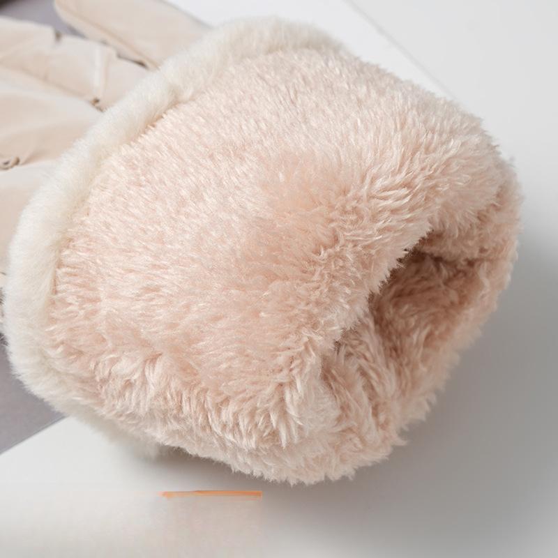 New Autumn and Winter Warm Gloves for Women Fleece and Thickened Outdoor Cycling Sports Windproof Touch Screen Bear Gloves