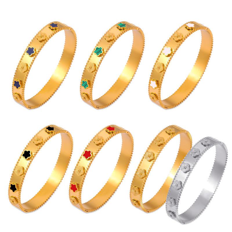 New Fashion Flower Titanium Steel Plated 18k Gold Bracelet Five Leaf Flower Lucky Grass Bracelet Jewelry