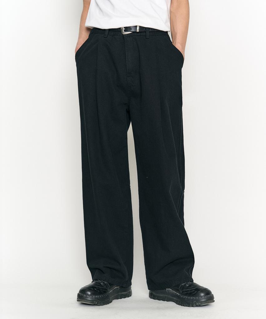 COFWI Wide One-Pleat Cotton Pocket Pants Black