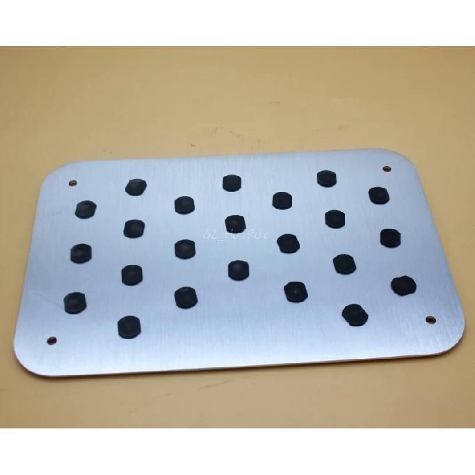 Эмблема автомобиля с логотипом, подставка для ног, коврик для ног, коврик для педали для SUZUKI, все модели VITARA ALTO JIMNY SWIFT SX4 S.CROSS Liana ENWAYS