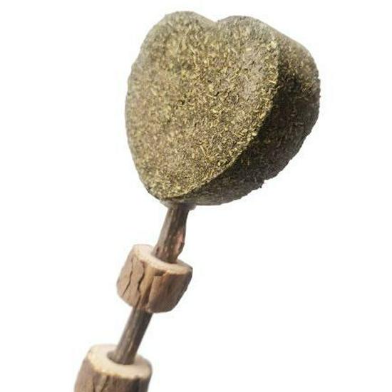 Heart-shaped Catnip Lollipop with Silvervine Stick & Feather for Cats - Teeth Cleaning & Self-Entertainment Toy