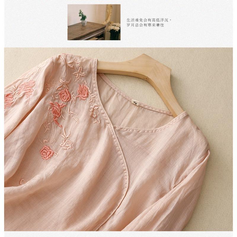 Новый летний стиль 700-й рукав три четверти Вышитая рубашка для женского литературного ретро свободного кроя Вышитый хлопок и лен Топ