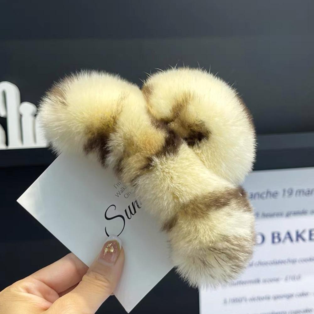 Pure Color Plush Hair Claw Fluffy Grasp Clip Sweet Faux Fur Large Hair Clip Headwear