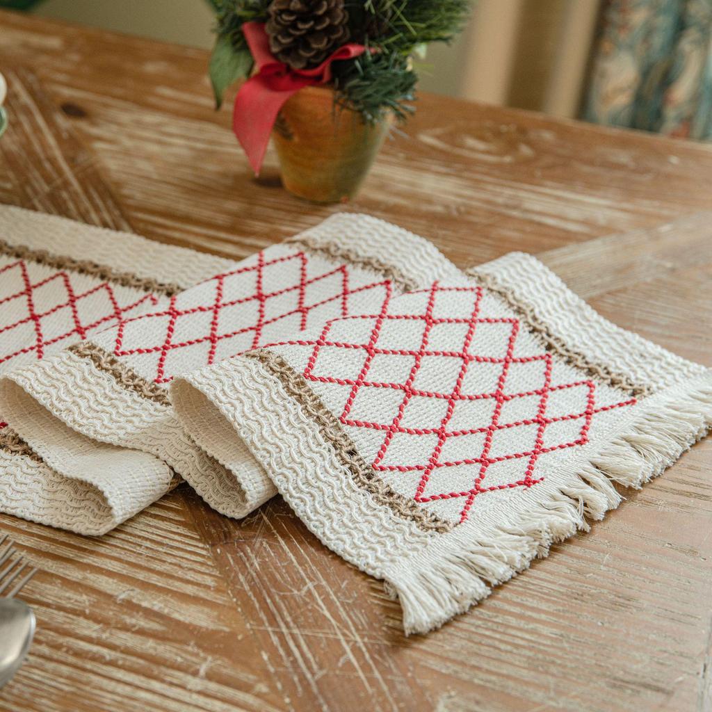 Yun Cotton-Linen Patchwork Table Runner with Two-Color Tassels - Natural Material, American Country Festival Style