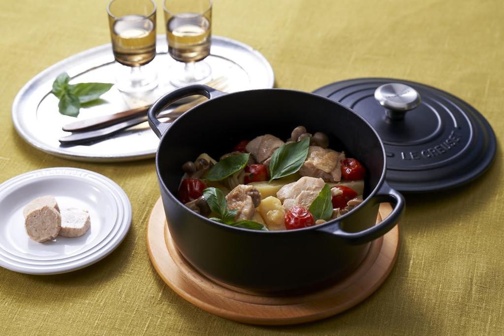 LE CREUSET Чугунная эмалированная кастрюля Кокотница круглая 26 см Матовый черный Газ Индукция Духовка Совместимая Японский [Авторизованный продукт]