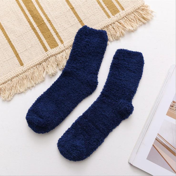 Мужские однотонные толстые теплые носки для сна средней длины - осенне-зимние носки с полукружием из бархатной пряжи и перьев кораллового цвета