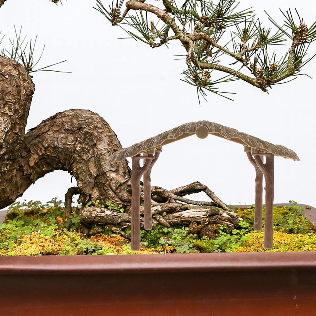 UPKOCH Миниатюрные аксессуары для сказочного сада, Миниатюрная фигурка деревенской хижины, Коттедж, Миниатюрный коттедж с соломенной крышей, Съемный сарай из соломы для микро