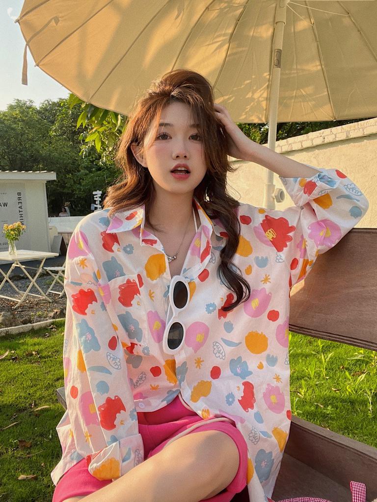 Sweet floral vacation shirt women's spring summer loose and thin medium and long shirt niche long-sleeved sunscreen top women
