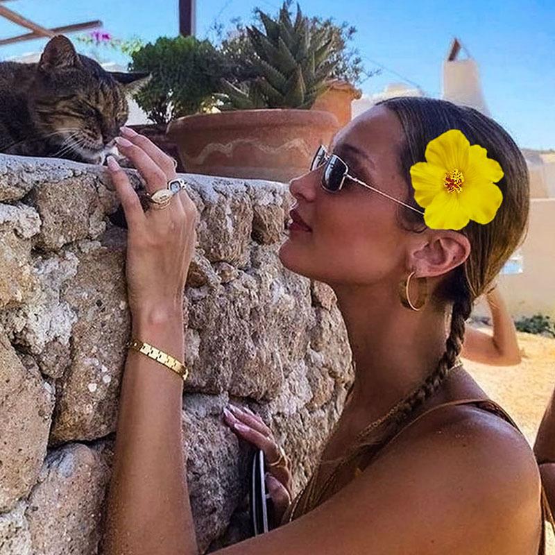 Hawaiian Flower Hair Clip for Women Girls Romantic Bohemian Flower Side Bangs Clip BB Hair Clips Hair Accessories