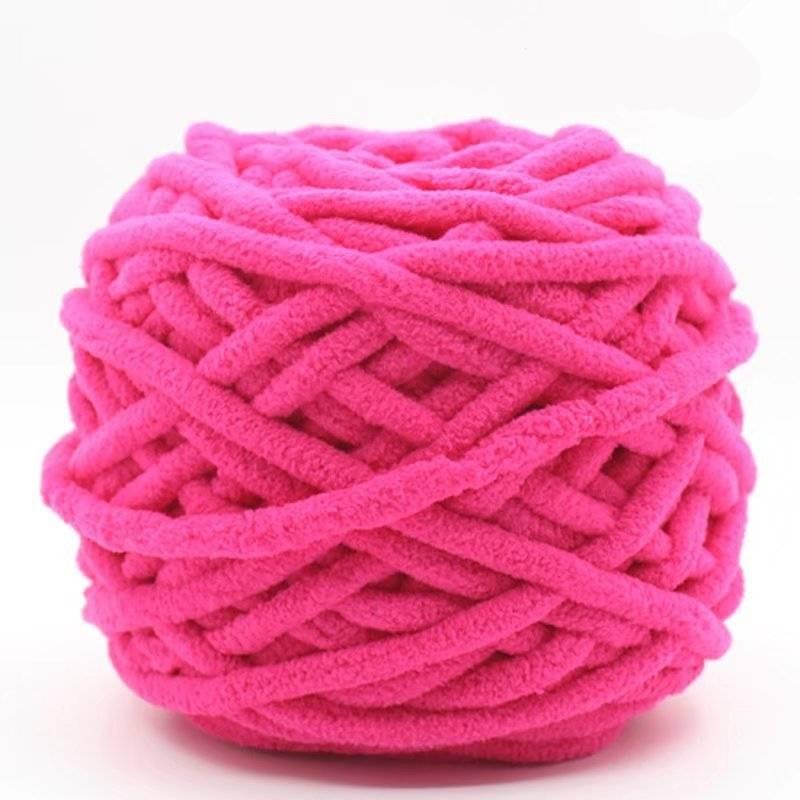 Объемная шерстяная ровница для вязания уютных теплых аксессуаров и толстой одежды