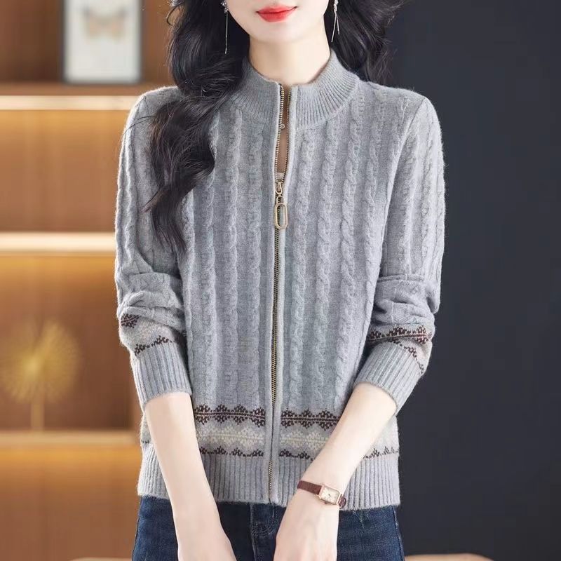 Осенний свободный трикотажный кардиган с воротником-стойкой для женщин, новый стиль, свитер для мам среднего возраста