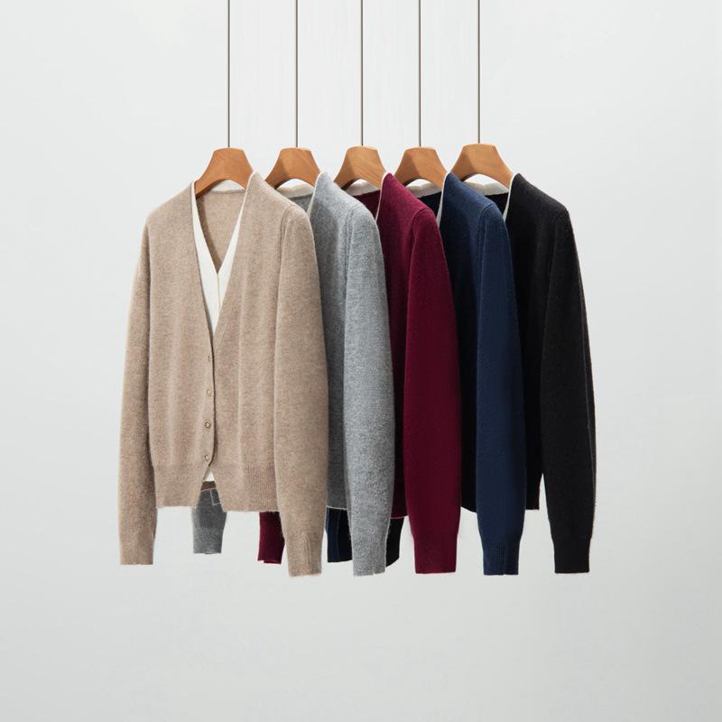 Cashmere Patchwork Two-Tone V-Neck Cardigan - Women's Long Sleeve Autumn/Winter Sweater