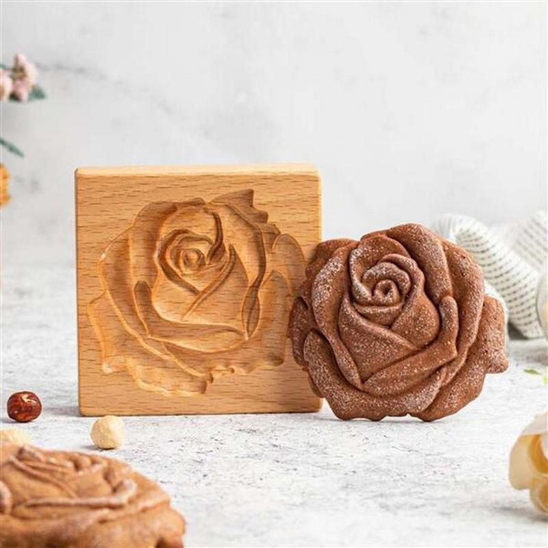 Independent, popular wooden gingerbread cookie molds, realistic designs, pine nut and rose flower crafts, food decorations