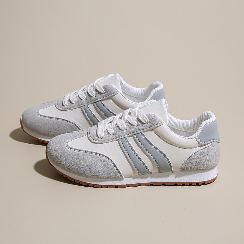 Весенние и осенние женские туфли больших размеров, простые туфли Forrest Gump 2025, новые легкие трендовые универсальные повседневные кроссовки для женщин