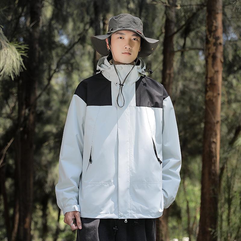 Winter Outdoor Jacket for Men and Women Three-in-one Two-piece Set Fleece Thickened Windproof Mountaineering Jacket