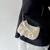 New Women's Crossbody Bags Advanced White Bow Bags Trend Pearl Chain Bags Shoulder Bags Fashion Leisure Versatile Commuter Bags