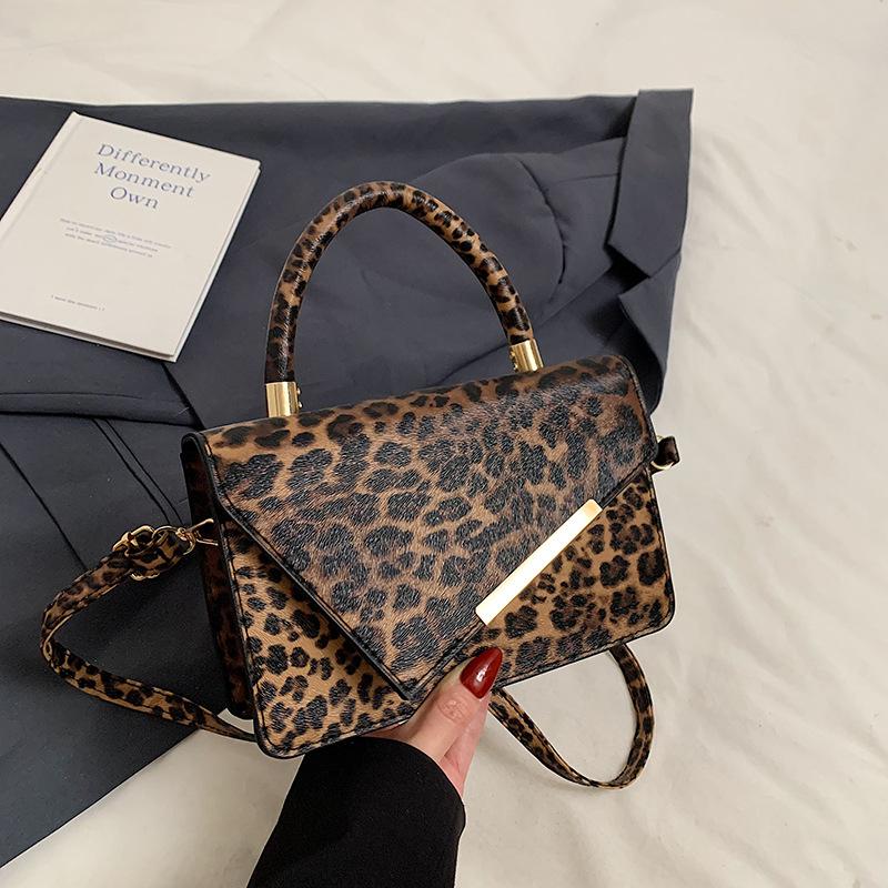2025 новая сумка на плечо с леопардовым принтом, модная и простая сумка под мышкой, сумка-мессенджер на цепочке, сумка-мессенджер