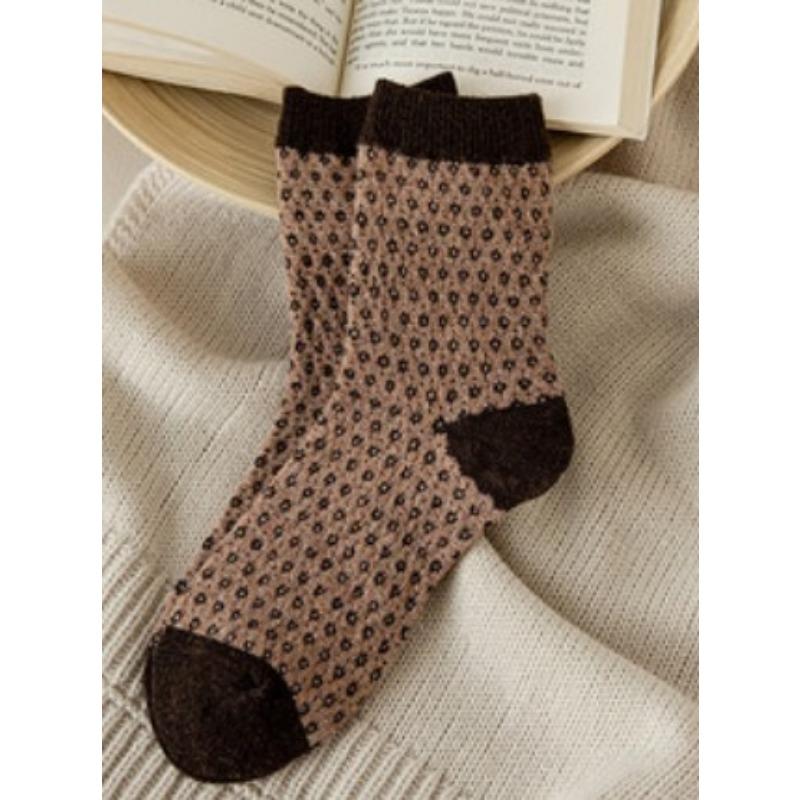 Winter Fashion Special Ethnic Style Thick Woolen Socks Retro Thickened Warm Rabbit Wool Socks for Women Polka Dot Ethnic Style Cashmere Socks