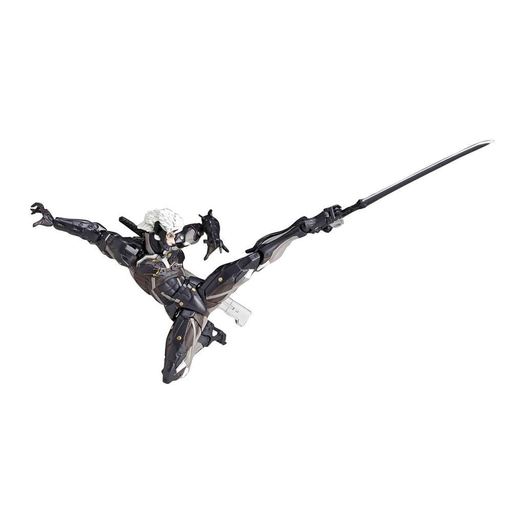 Фигурка коллекционная фигурка включает в себя сменную голову, руки и аксессуары ВИДЕО