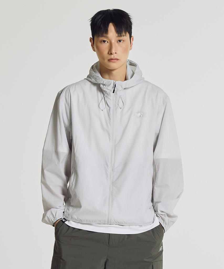New Balance Nbnag21503 / Универсальная Ультралегкая Ветровка с Капюшоном Air (Светло-серый)