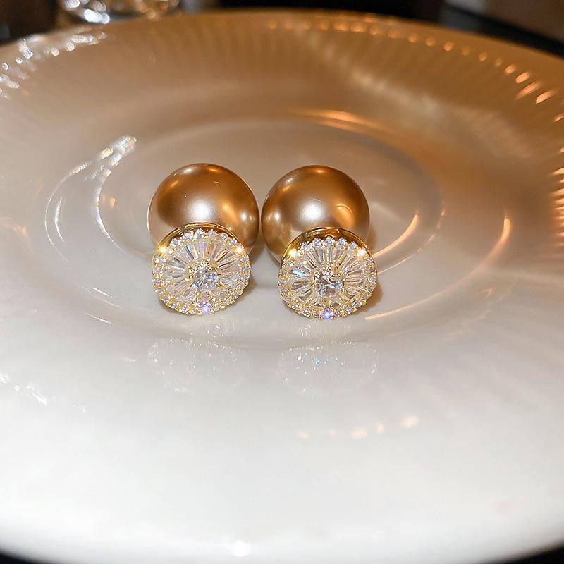 Серьги-цветы из пресноводного жемчуга с посеребренными и позолоченными иглами из настоящего золота, высококлассные серьги, французские серьги в стиле легкой роскоши, элегантные серьги для женщин