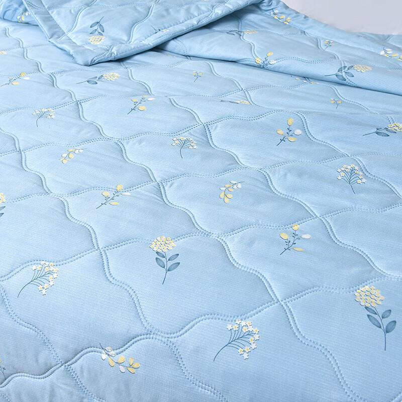 Deze Fresh Floral Summer Quilt