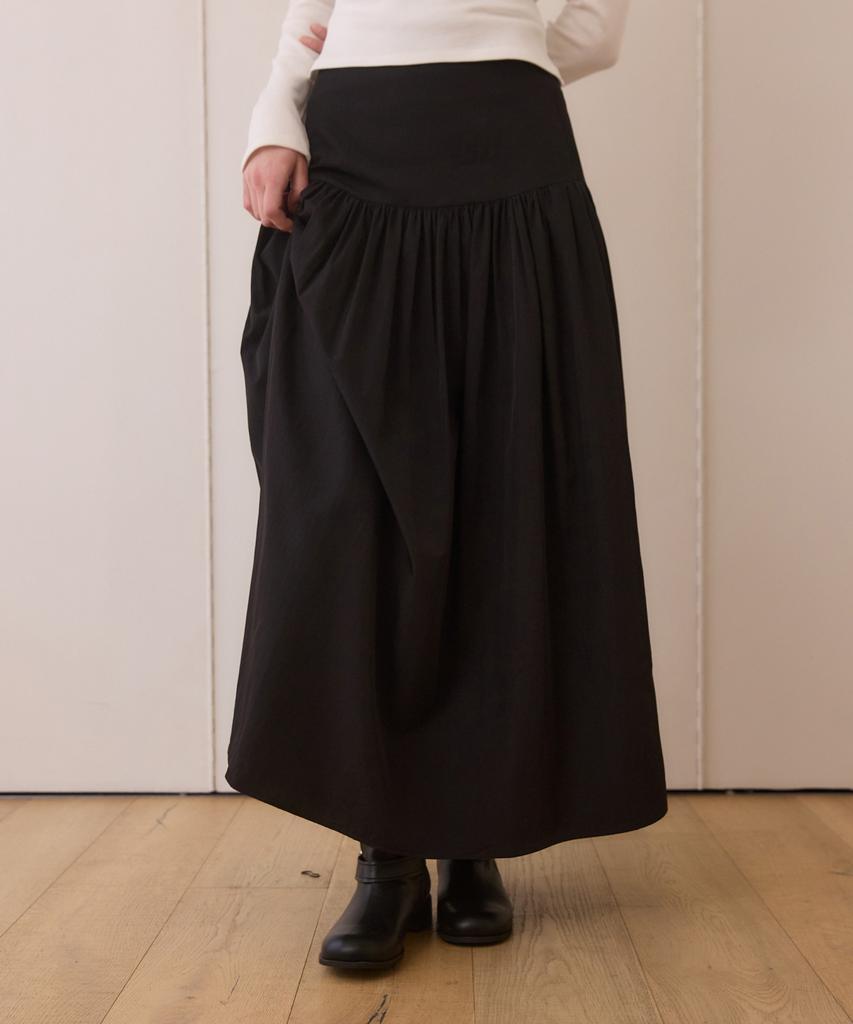 Adowl Drop Waist Shirring Long Skirt - Black