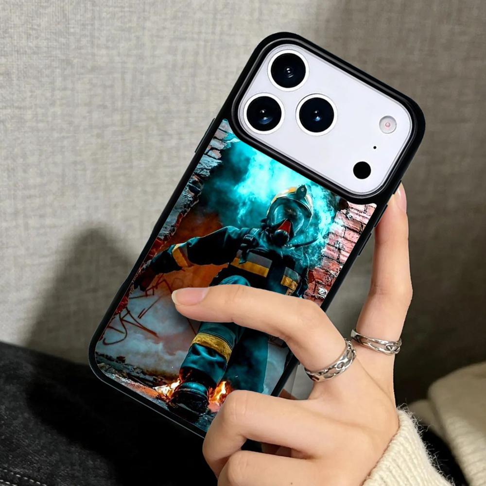 Capa Case for iPhone 17 Air 16 Pro Max 15 Plus 11 13 Mini 14 12 Back Phone Cover Firefighter Heroes