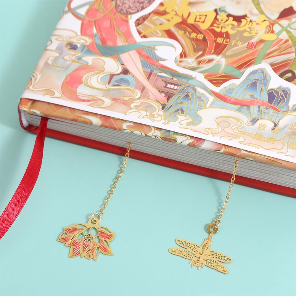 Roses Metal Bookmark Pendant Rose Bookmark Valentine's Day Gift Lotus Leaf Book Mark  Reading