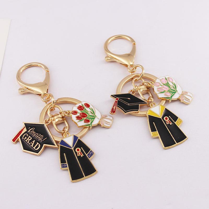 Простой креативный персонализированный брелок для ключей на выпускной, классический, унисекс, академический, платье, кулон, сувенир для студентов, подарки на выпускной