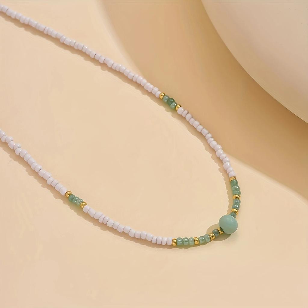 Elegant Boho Style Handmade Beaded Necklace - Ideal for Everyday and Special Occasions As A Lady's Gift