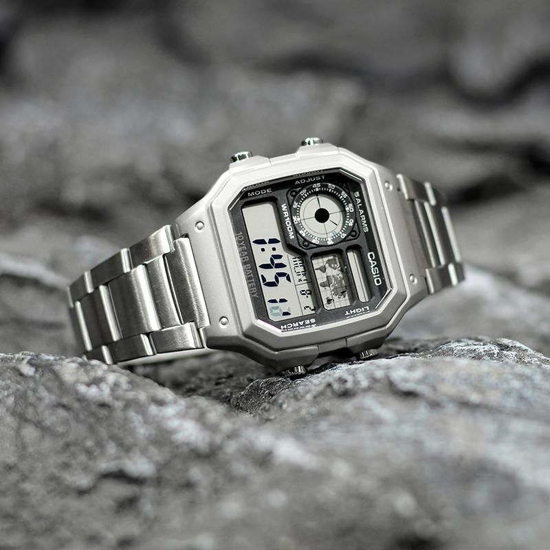 Casio Специальная коллекция AE 1200WHD 1A Электронный механизм Металлический ремешок Часы Унисекс Черный циферблат AE-1200WHD-1A(Watch4--)