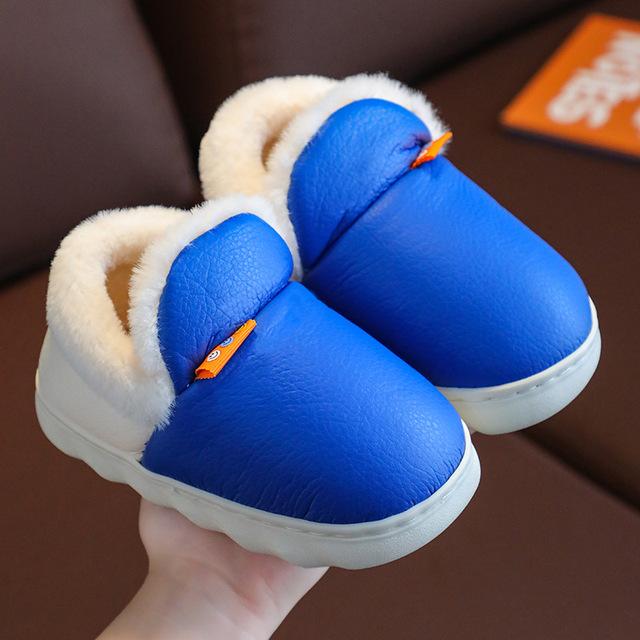 Зимние непромокаемые детские хлопковые тапочки из искусственной кожи, теплые детские тапочки для родителей и детей, домашняя домашняя обувь, однотонные...