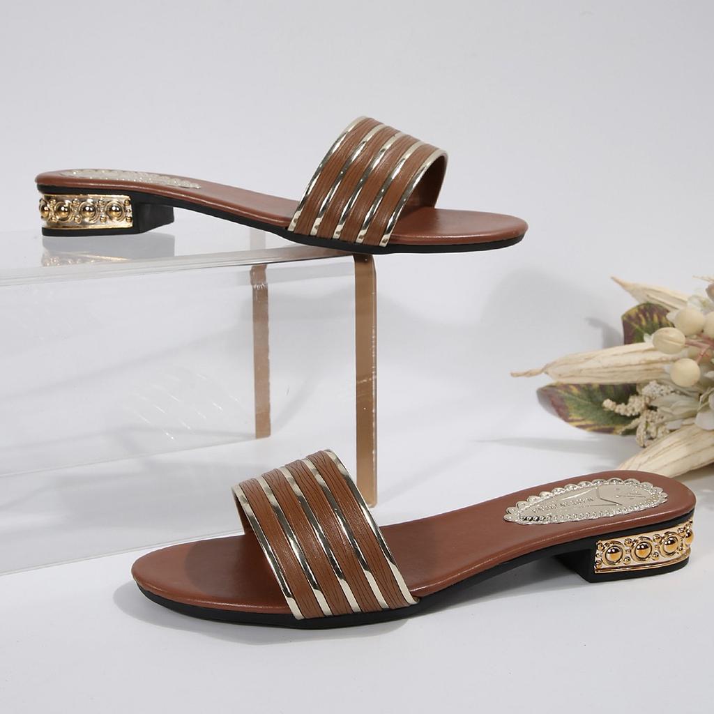 Fashion Women Luxury Slippers Women Designers Outdoor Sports Beach Sports Comfort Shoes 2025 New Metal Cross Fashion Ladies Slippers