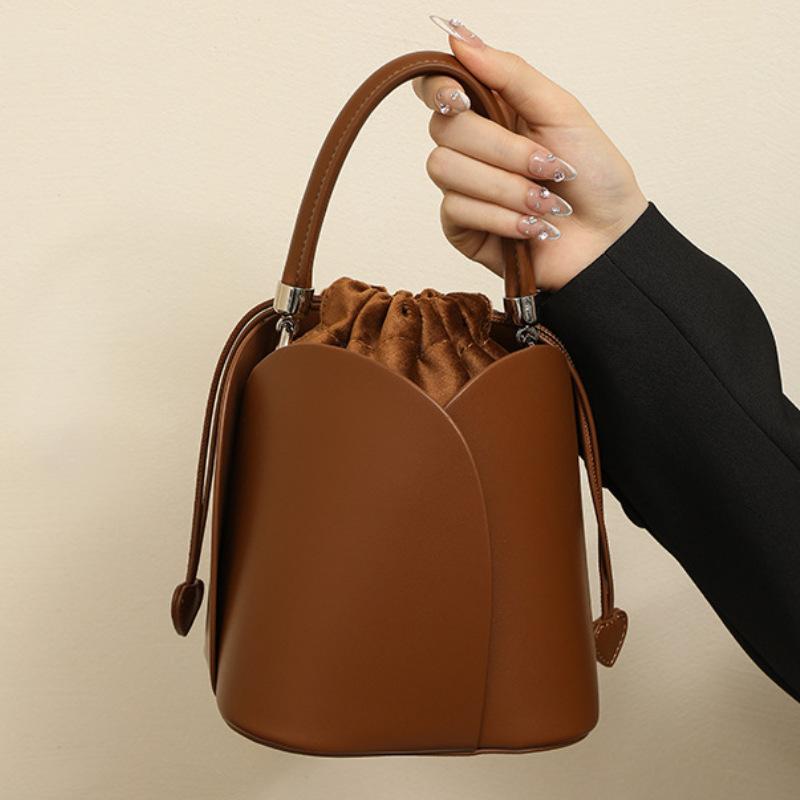 Women's Spring and Summer Bucket Bag, Versatile Single-shoulder Crossbody Bag, Handbag, Vegetable Basket, Cylinder Bag for Women