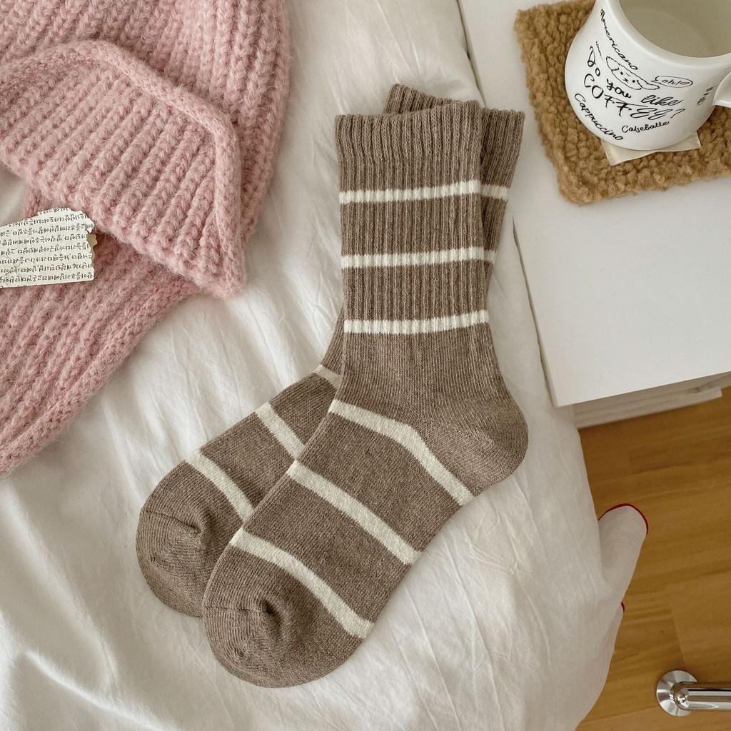 Ladies Autumn and Winter Thickened Warm Versatile Simple Contrast Color Striped Wool Tube Pile Socks