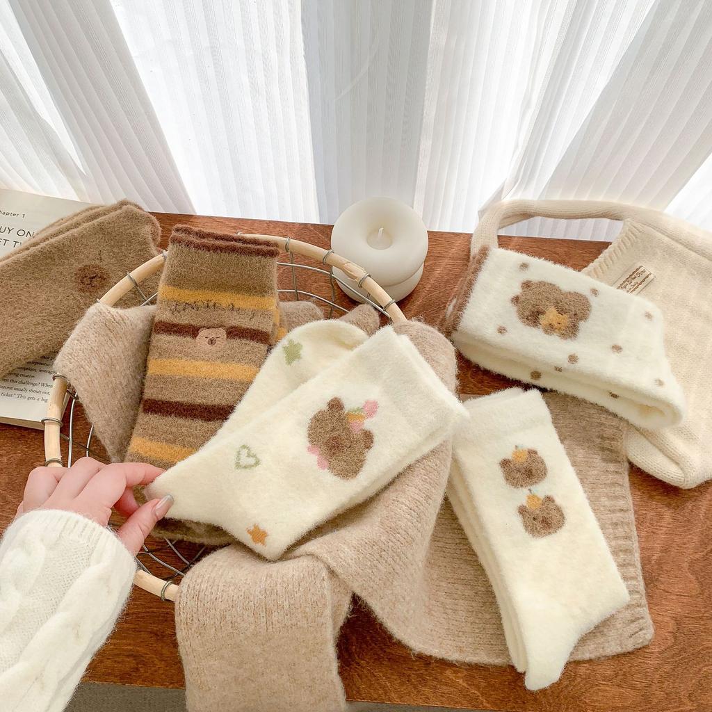 Kapibara Socks Velvet Thickened Warm Cute Home Floor Sleeping Socks White Cotton Socks Winter