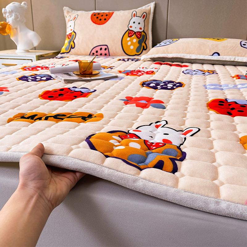 Новый молочный бархатный стеганый матрас, фланелевый утолщенный однотонный коврик-татами, защитный коврик для матраса